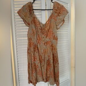 Roxy dress floral - only worn once!